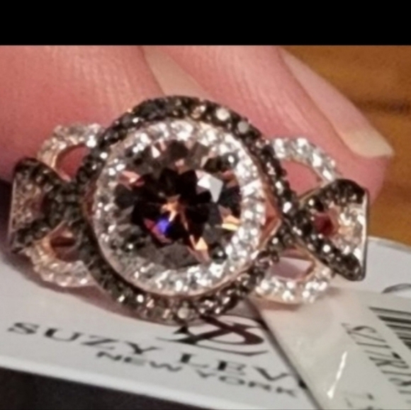 🔹️Suzy Levian🔹️Rose Sterling Silver Brown Cubic Zirconia Crossover Bridal Ring - Picture 2 of 10